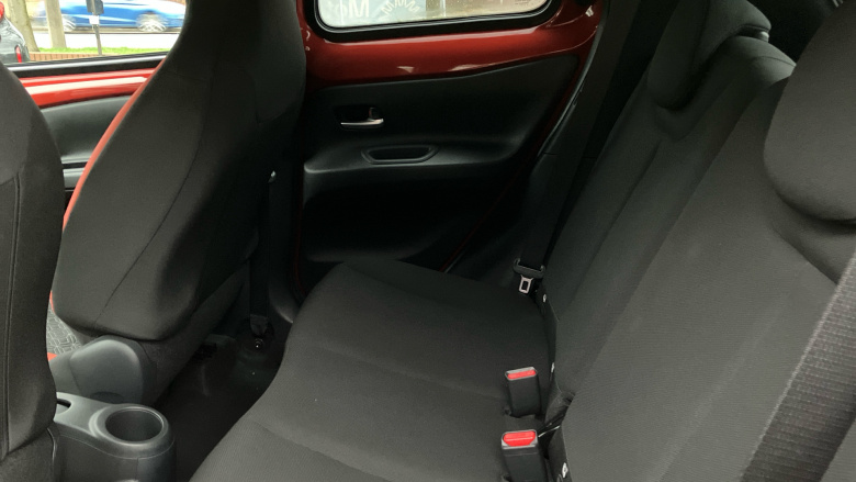 Toyota Aygo X 1.0 VVT-i Edge 5dr Petrol Hatchback